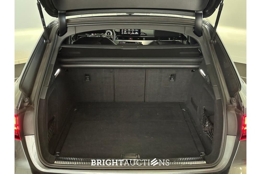 Audi A4 Avant 35 S edition TFSI 149pk 2022 (Origineel-NL), N-720-SJ