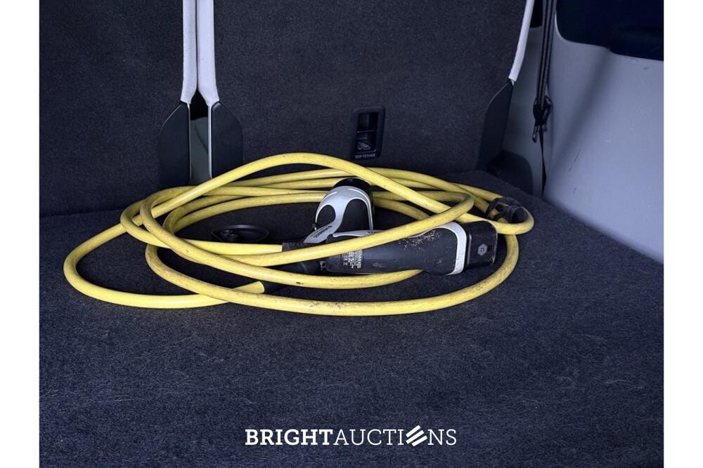 Volkswagen ID. Buzz Pro 8 Intro 77 kWh 204pk 2022 (Origineel-NL), R-302-TD