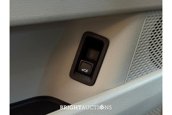 Volkswagen ID. Buzz Pro 8 Intro 77 kWh 204pk 2022 (Origineel-NL), R-302-TD
