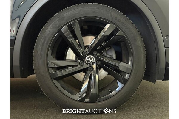 Volkswagen Tiguan R-Line Business 1.5 TSI 149pk 2021, X-449-JR