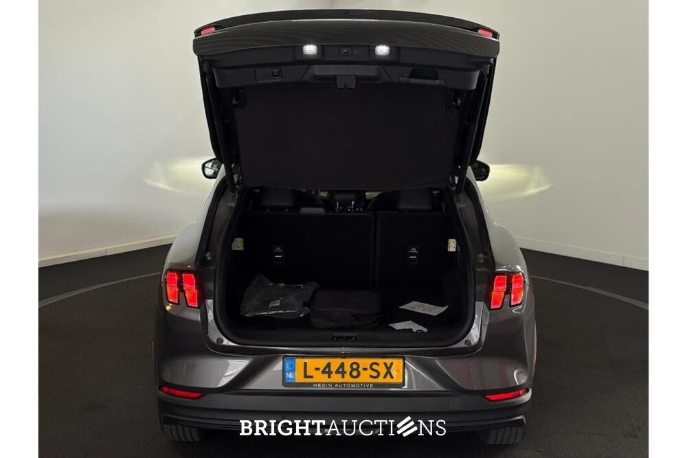 Ford Mustang RWD 75 kWh 258pk 2021 (Origineel-NL), L-448-SX