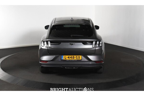 Ford Mustang RWD 75 kWh 258pk 2021 (Origineel-NL), L-448-SX