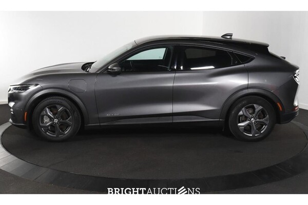 Ford Mustang RWD 75 kWh 258pk 2021 (Origineel-NL), L-448-SX