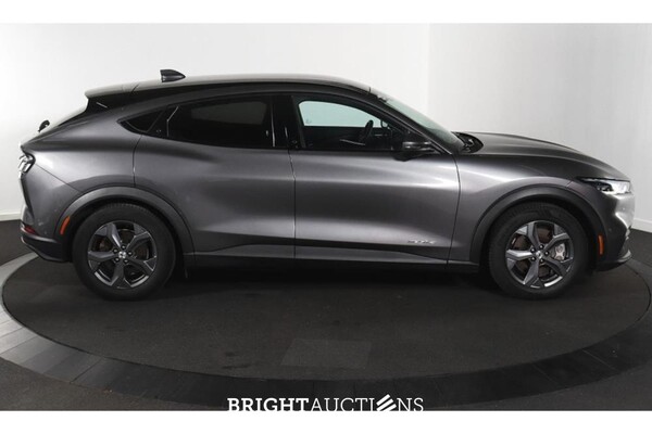 Ford Mustang RWD 75 kWh 258pk 2021 (Origineel-NL), L-448-SX