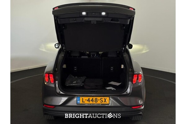 Ford Mustang RWD 75 kWh 258pk 2021 (Origineel-NL), L-448-SX