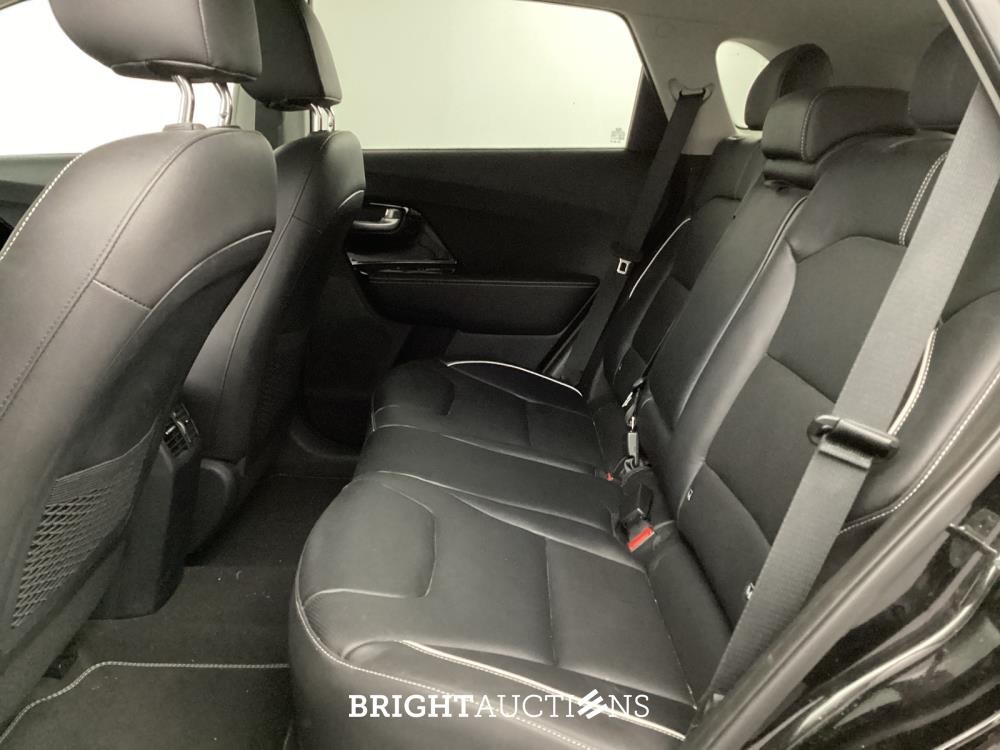 Kia Niro e- ExecutiveLine 64 kWh 204pk 2021 (Origineel-NL), L-010-BH