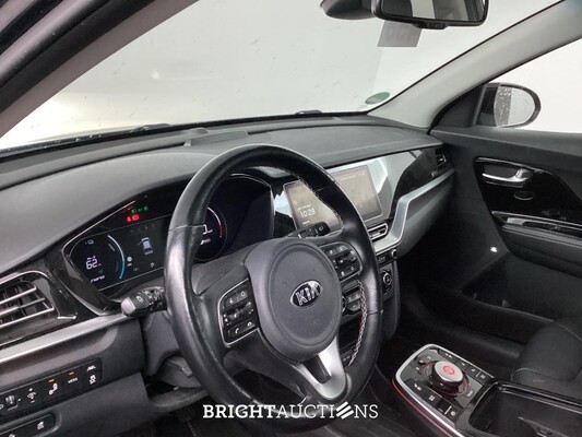 Kia Niro e- ExecutiveLine 64 kWh 204pk 2021 (Origineel-NL), L-010-BH