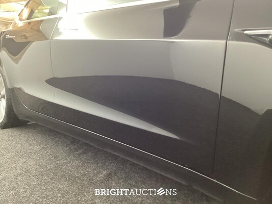 Tesla Model 3 Standard RWD Plus 60 kWh 238pk 2019 (Origineel-NL), G-998-TJ