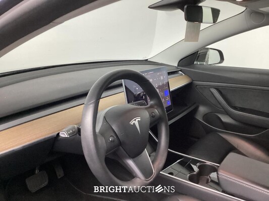 Tesla Model 3 Standard RWD Plus 60 kWh 238pk 2019 (Origineel-NL), G-998-TJ