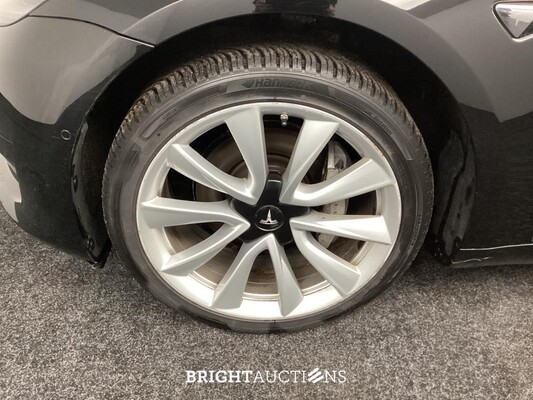 Tesla Model 3 Standard RWD Plus 60 kWh 238pk 2019 (Origineel-NL), G-998-TJ