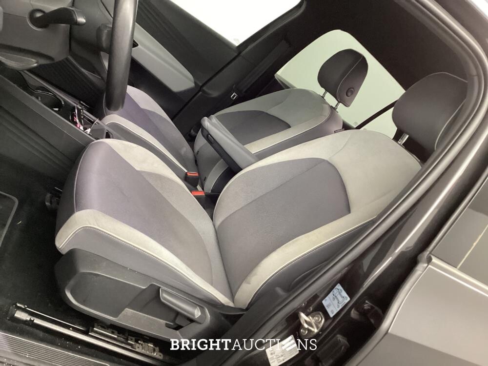 Volkswagen ID.3 First Plus 58 kWh 204pk 2020 (Origineel-NL), K-073-HB