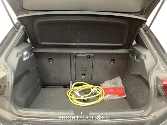 Volkswagen ID.3 First Plus 58 kWh 204pk 2020 (Origineel-NL), K-073-HB