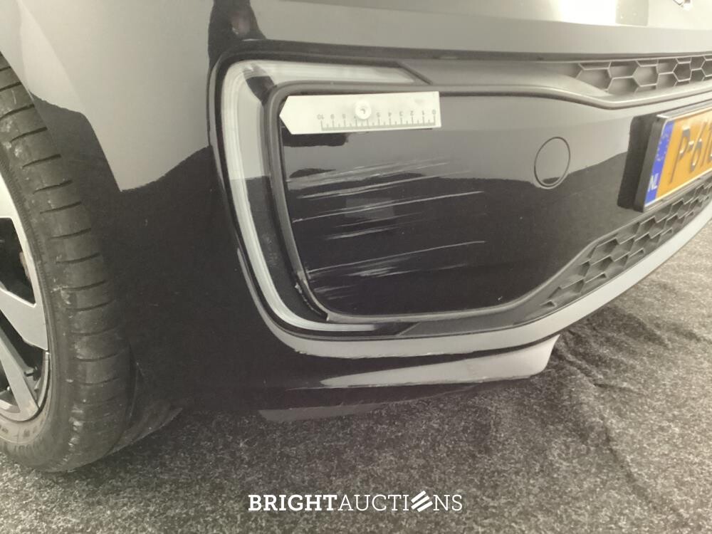Volkswagen up! e- e-up! 83pk 2021, P-610-LH