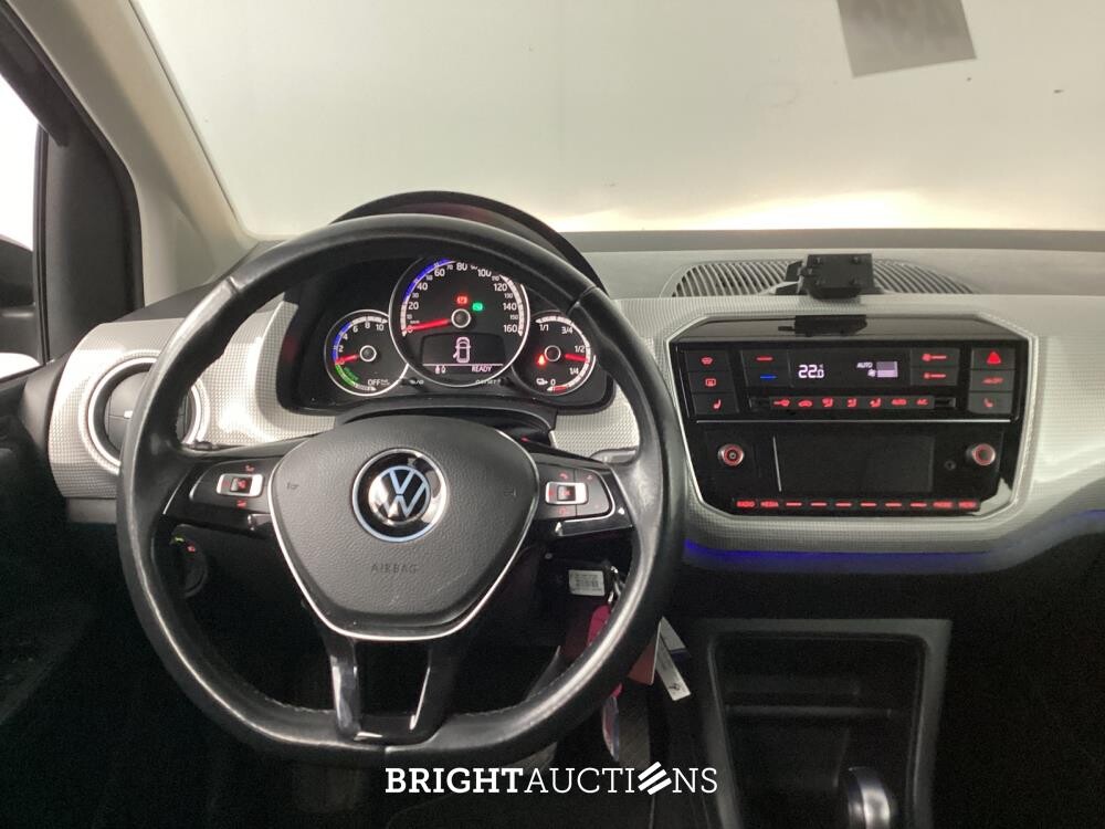 Volkswagen up! e- e-up! 83pk 2021, P-610-LH