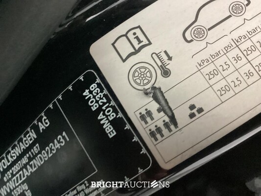 Volkswagen up! e- e-up! 83pk 2021, P-610-LH