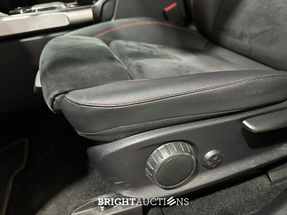 Mercedes-Benz EQB 250+71 Business Edition AMG Line 71 kWh 190pk 2024 (Origineel-NL) EQB-Klasse, X-588-RK