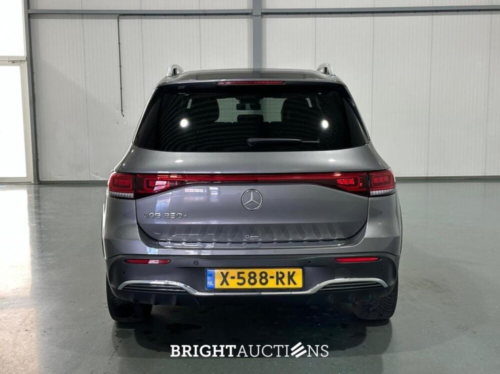 Mercedes-Benz EQB 250+71 Business Edition AMG Line 71 kWh 190pk 2024 (Origineel-NL) EQB-Klasse, X-588-RK