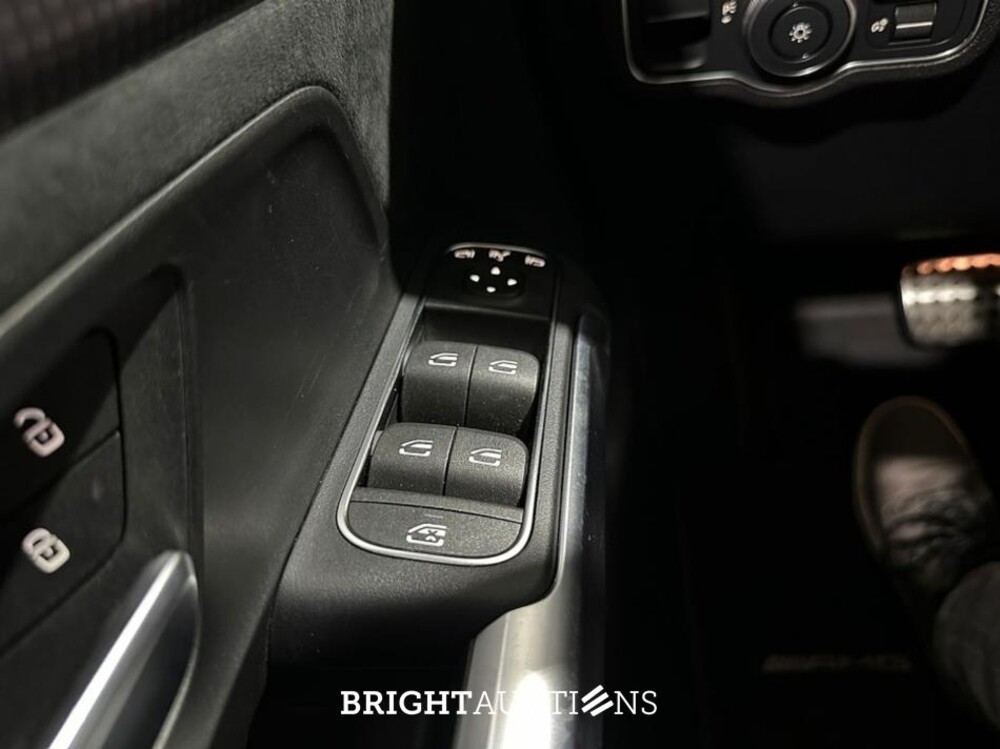 Mercedes-Benz EQB 250+71 Business Edition AMG Line 71 kWh 190pk 2024 (Origineel-NL) EQB-Klasse, X-588-RK