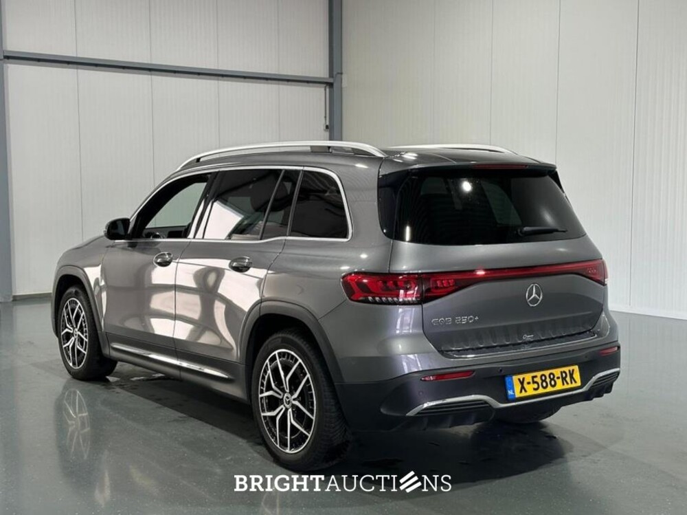 Mercedes-Benz EQB 250+71 Business Edition AMG Line 71 kWh 190pk 2024 (Origineel-NL) EQB-Klasse, X-588-RK