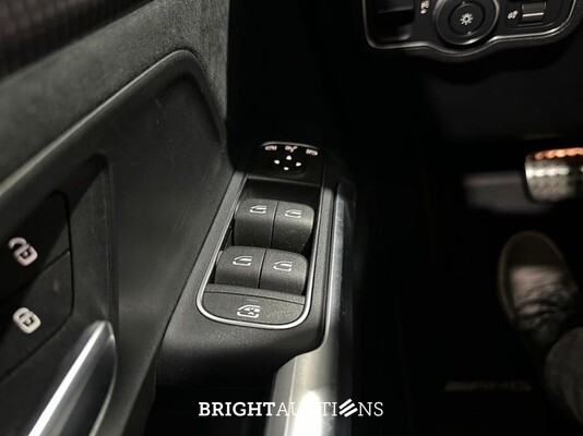 Mercedes-Benz EQB 250+71 Business Edition AMG Line 71 kWh 190pk 2024 (Origineel-NL) EQB-Klasse, X-588-RK