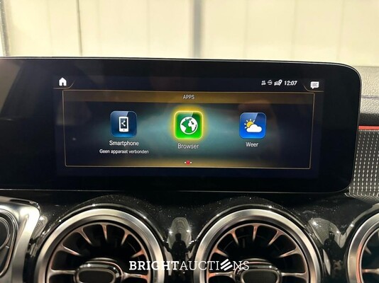 Mercedes-Benz EQB 250+71 Business Edition AMG Line 71 kWh 190pk 2024 (Origineel-NL) EQB-Klasse, X-588-RK