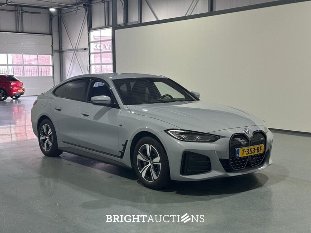 BMW i4 eDrive35 M-pakket 70 kWh 286pk 2023 (Origineel-NL), T-353-BF