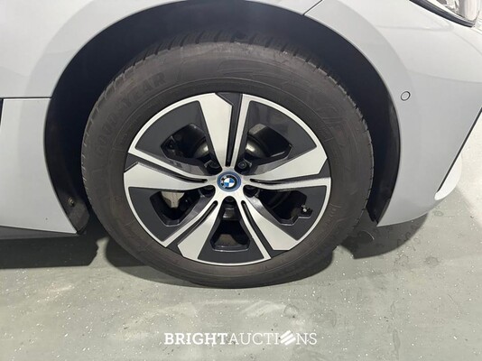 BMW i4 eDrive35 M-pakket 70 kWh 286pk 2023 (Origineel-NL), T-353-BF