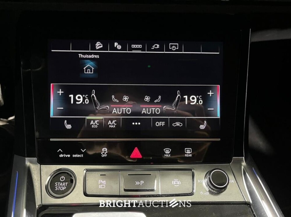 Audi Q8 55 S Edition Quattro 115 kWh 408pk 2023 (Origineel-NL), X-740-GR