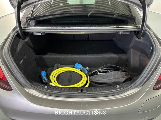 Mercedes-Benz C300 e Business Solution AMG Limited 333pk 2021 (Origineel-NL) C-klasse, L-015-BF