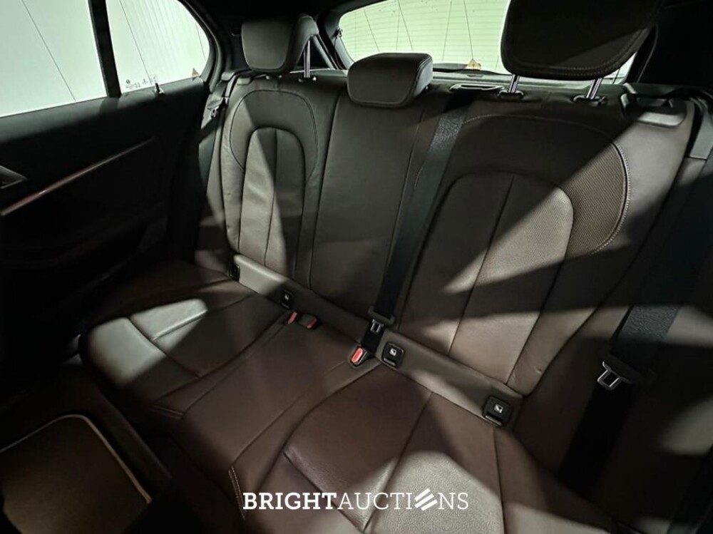 BMW 118i 1-serie Business Edition Plus 136pk 2021 (Origineel-NL) 1-Serie, L-574-FR