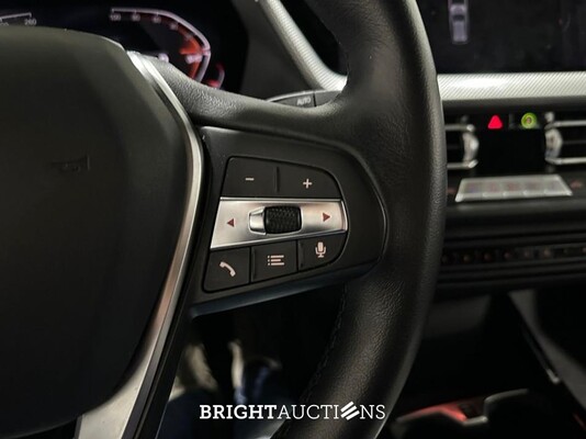BMW 118i 1-serie Business Edition Plus 136pk 2021 (Origineel-NL) 1-Serie, L-574-FR