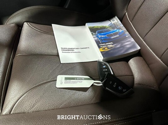 BMW 118i 1-serie Business Edition Plus 136pk 2021 (Origineel-NL) 1-Serie, L-574-FR