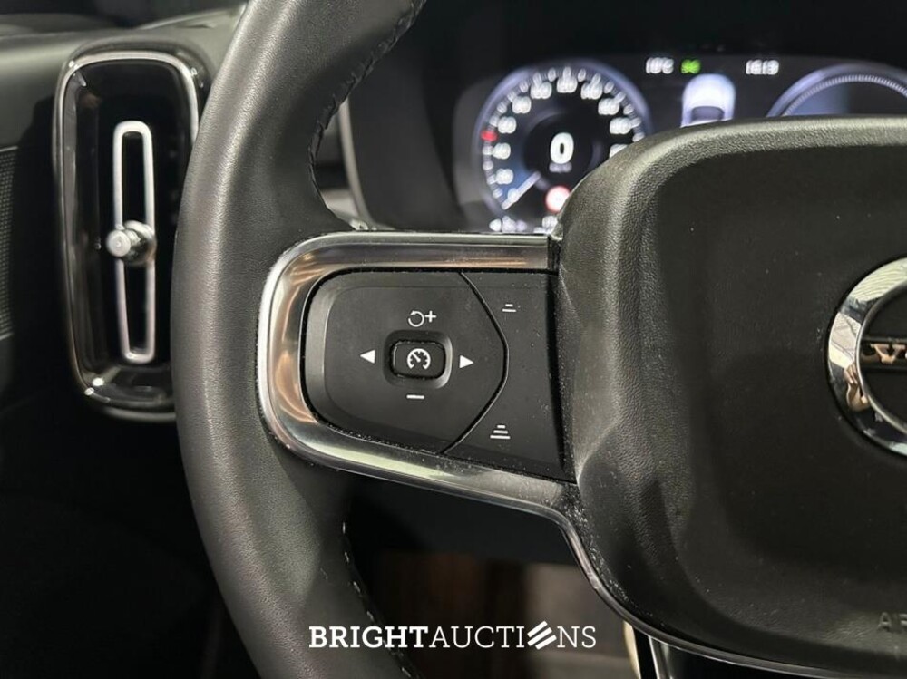 Volvo XC40 T4 Plug-in Hybrid Core Bright 1.5 211pk 2023 (Origineel-NL), S-306-LF