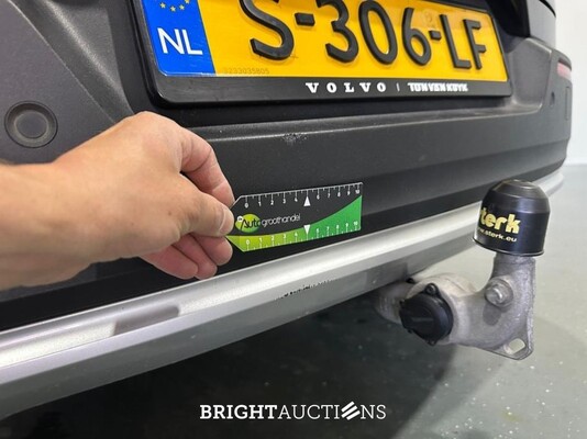 Volvo XC40 T4 Plug-in Hybrid Core Bright 1.5 211pk 2023 (Origineel-NL), S-306-LF