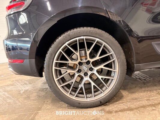 Porsche Macan 2.0 245pk 2020, J-631-JX
