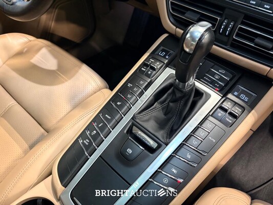 Porsche Macan 2.0 245pk 2020, J-631-JX