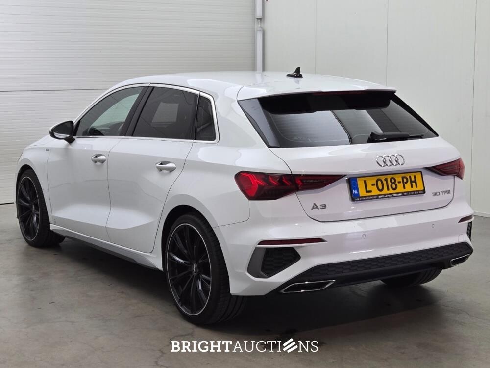 Audi A3 Sportback 30 S edition TFSI 110pk 2021 (Origineel-NL), L-018-PH