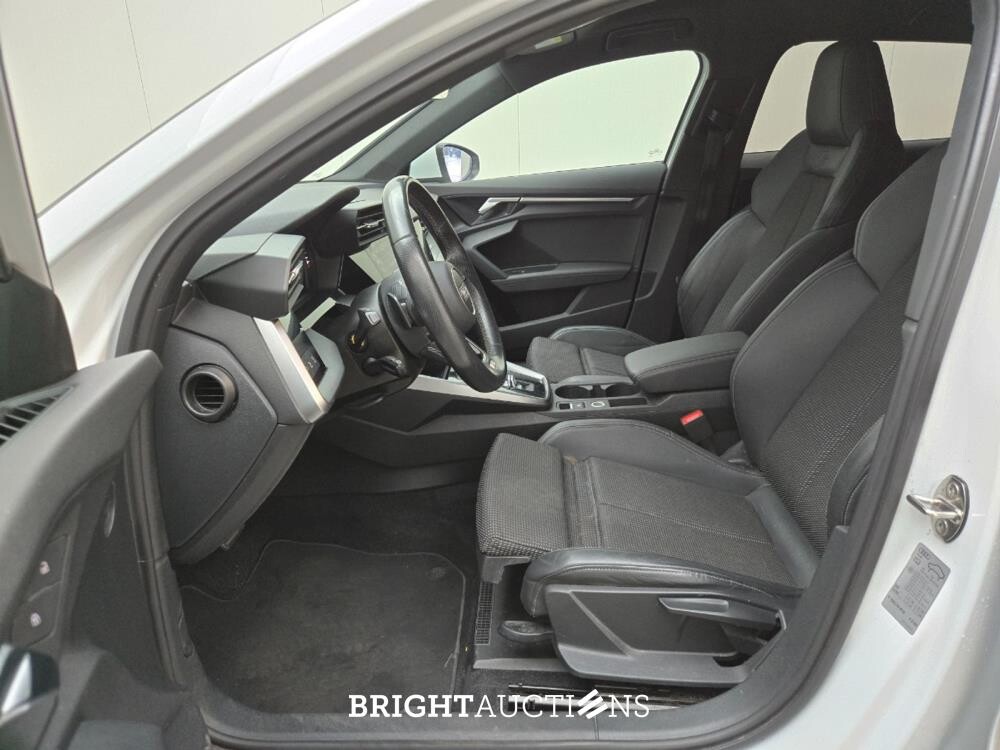 Audi A3 Sportback 30 S edition TFSI 110pk 2021 (Origineel-NL), L-018-PH