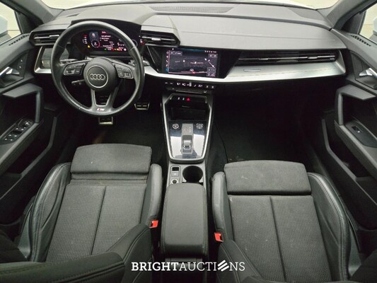 Audi A3 Sportback 30 S edition TFSI 110pk 2021 (Origineel-NL), L-018-PH