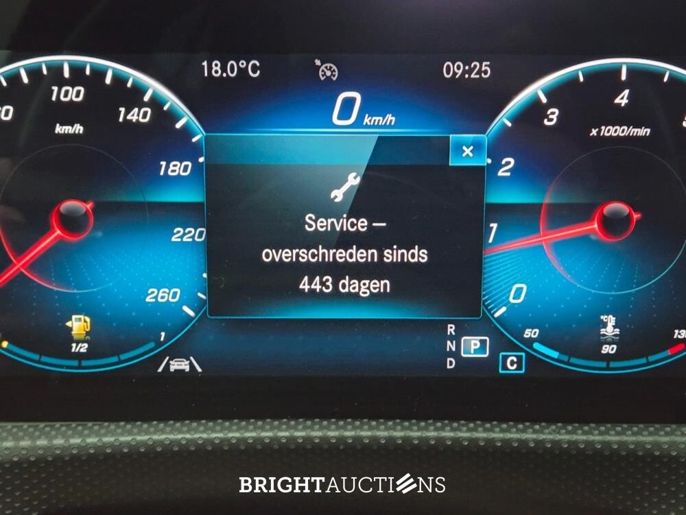 Mercedes-Benz A180 Business Solution AMG 136pk 2019 A-klasse, X-073-VB