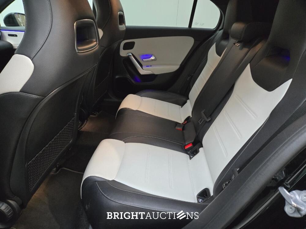 Mercedes-Benz A180 Business Solution AMG 136pk 2019 A-klasse, X-073-VB