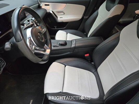 Mercedes-Benz A180 Business Solution AMG 136pk 2019 A-klasse, X-073-VB