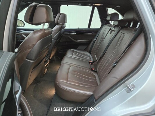 BMW X5 xDrive40e iPerformance 358pk 2017, T-916-JG