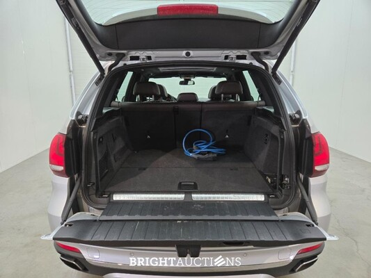 BMW X5 xDrive40e iPerformance 358pk 2017, T-916-JG