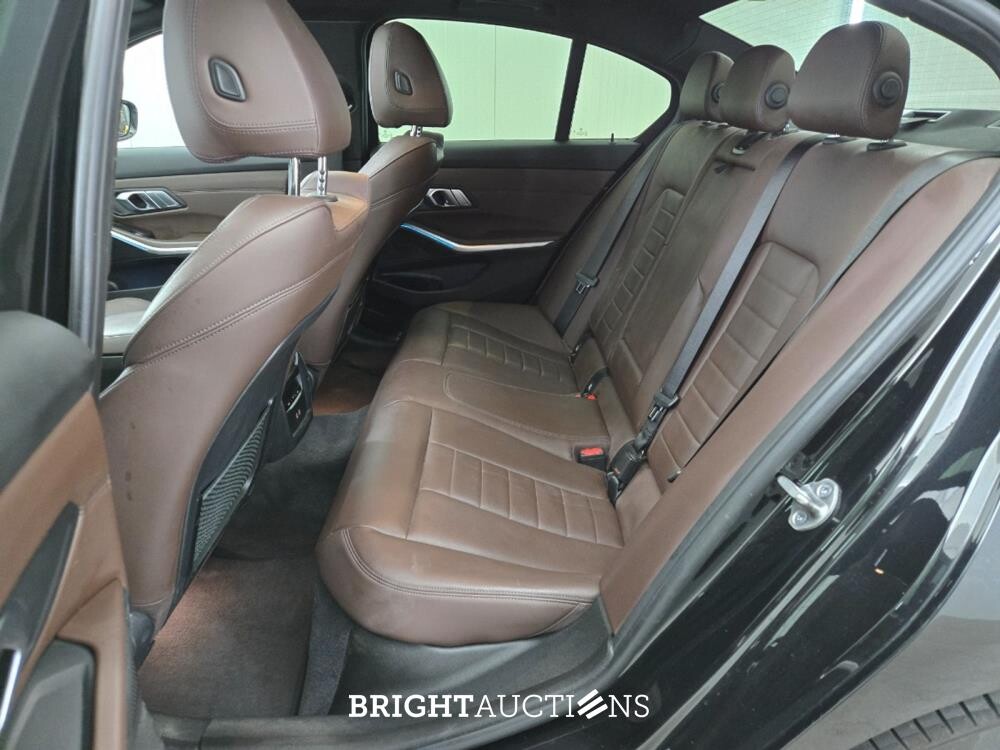 BMW 320e 3-serie Business Edition Plus 276pk 2022 (Origineel-NL) 3-Serie, P-097-PN