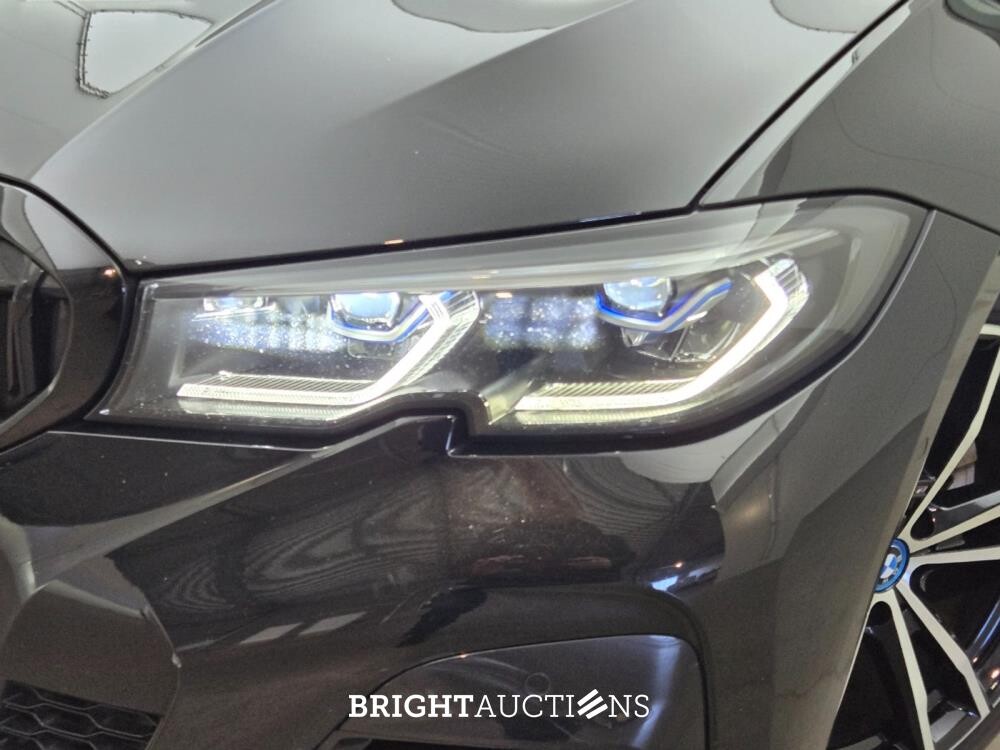 BMW 320e 3-serie Business Edition Plus 276pk 2022 (Origineel-NL) 3-Serie, P-097-PN