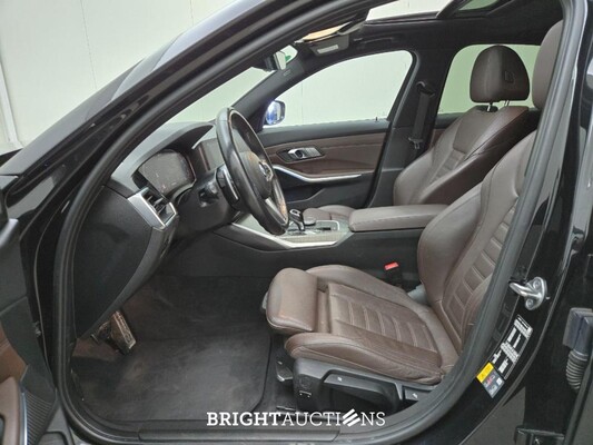 BMW 320e 3-serie Business Edition Plus 276pk 2022 (Origineel-NL) 3-Serie, P-097-PN