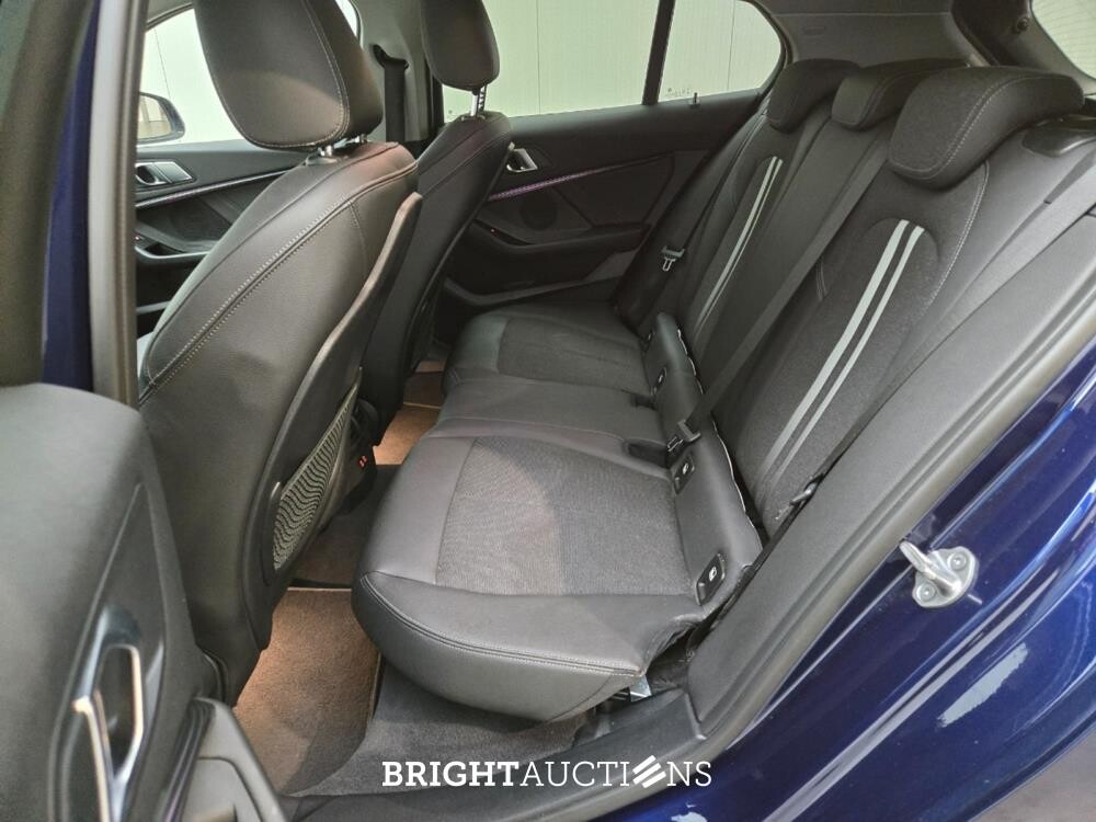 BMW 118i 1-serie Executive Edition 140pk 2020 (Origineel-NL) 1-Serie, J-315-DD