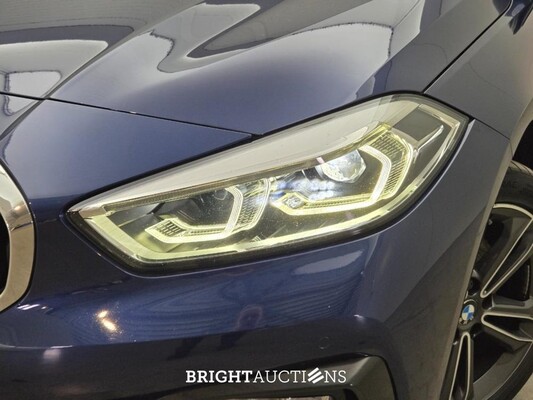 BMW 118i 1-serie Executive Edition 140pk 2020 (Origineel-NL) 1-Serie, J-315-DD