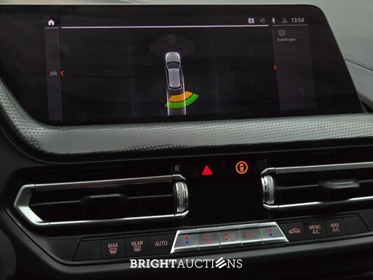 BMW 118i 1-serie Executive Edition 140pk 2020 (Origineel-NL) 1-Serie, J-315-DD